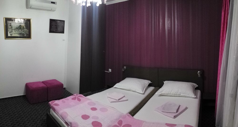 Guest House Ciro Сараево Экстерьер фото